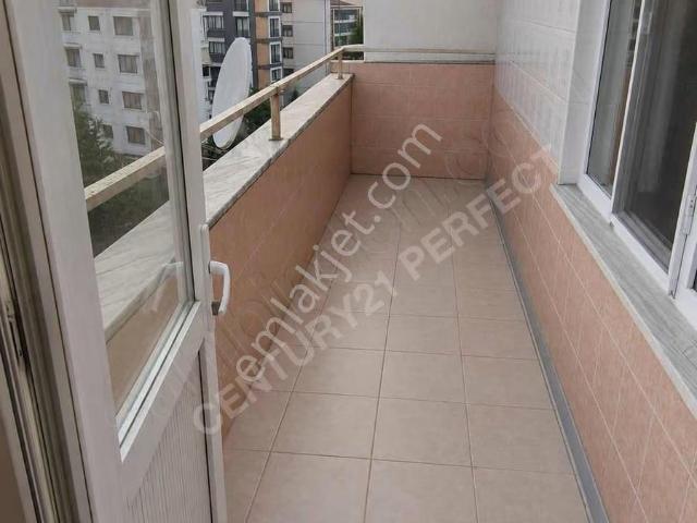 Kartal Cevizli Şıran Sok 2+1 Teraslı Çatı Katı Satılık Daıre