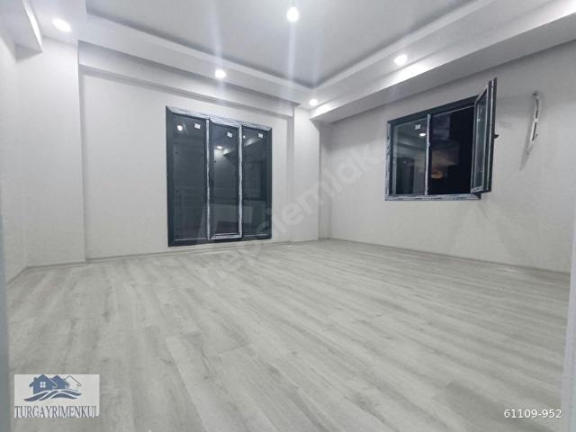 KARTAL CUMHURİYET MAH. GEDİK ÜNİ. ve E5 YANI SATILIK 2+1 SIFIR