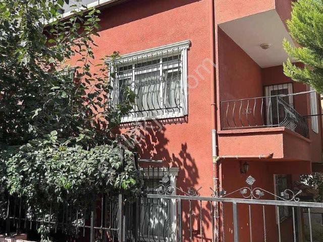 Kartal Atalar'da 214 M² 2 Katlı Müstakil Tapulu Satılık Bina