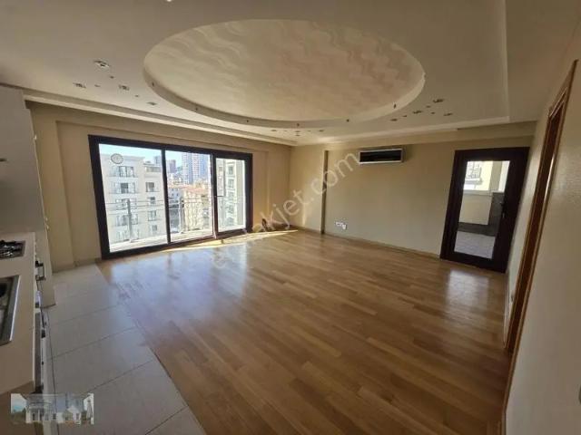 Kartal Eagle Park Sitesinde Kiralik 2+1teras Daire