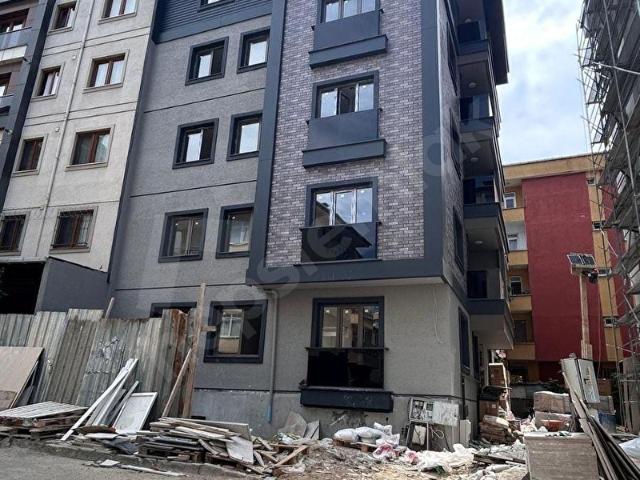 KARTAL ESENTEPE' DE 2+1 SIFIR SATILIK DAİRE