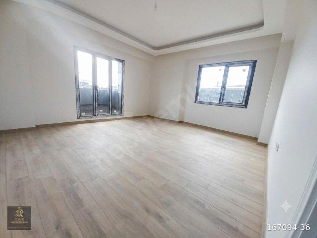 KARTAL ESENTEPEDE SIFIR BİNADA GENİŞ VE FERAH 2+1 SATILIK DAİRE