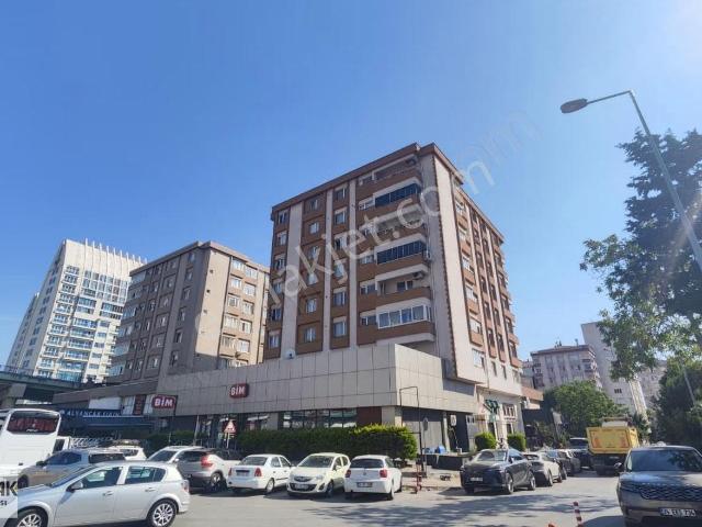 Kartal Kordonboyu Sahilde Satılık 3+1 Daire/for Sale