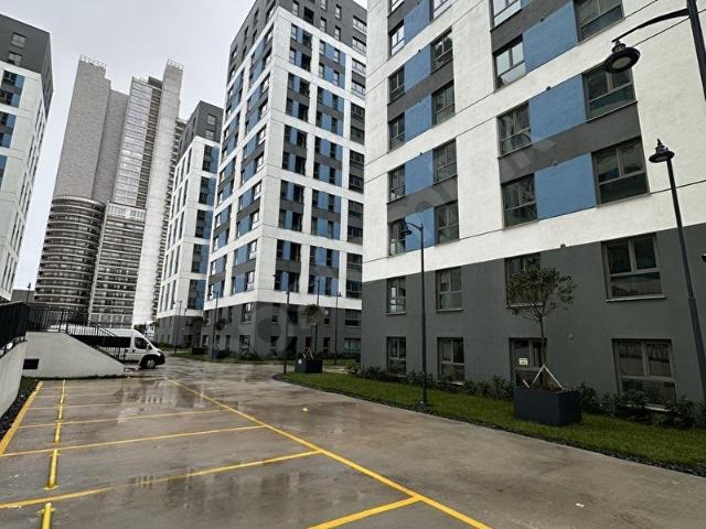 KARTAL KİPTAŞ KAPER SİTESİ AÇIK MUTFAK E5 METRO DİBİ 2+1