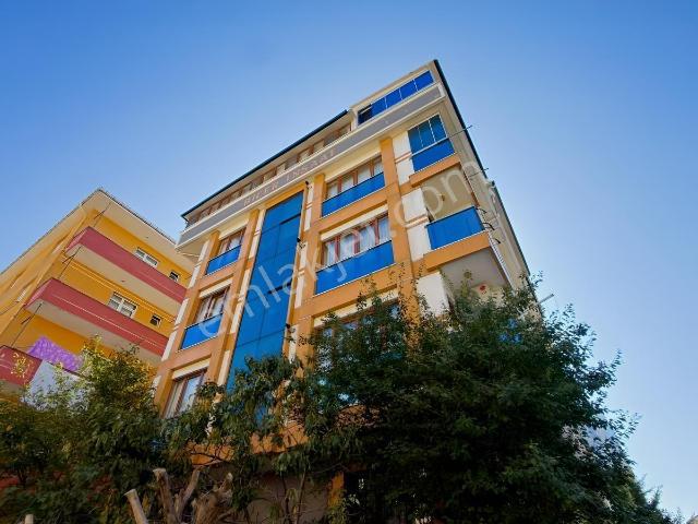 Kartal Soğanlık'ta Merkezi Konum 3+1 Kiralık Geniş Daire