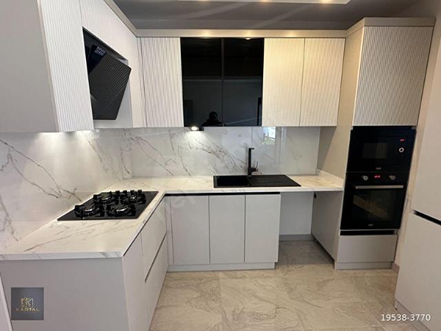 KARTAL.SIFIR BİNA 2+1 90 M2 KAT KONUMUNDA,ULTRA LÜX MODERN MİMARİ