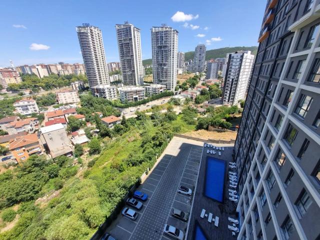 Kartal Sky Suite'te Site İçinde, Kapalı Mutfak 2+1 Kiralık Daire