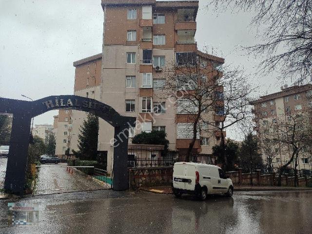 Kartal Petroliş Mah Full Eşyalı Site İçinde Geniş Kullanışlı 3+1