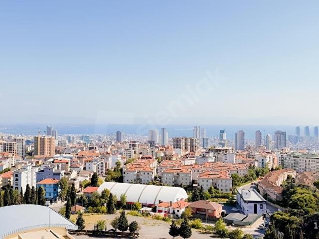 kartal royal garden da 4+1 mansard çatılı satılık dubleks daira