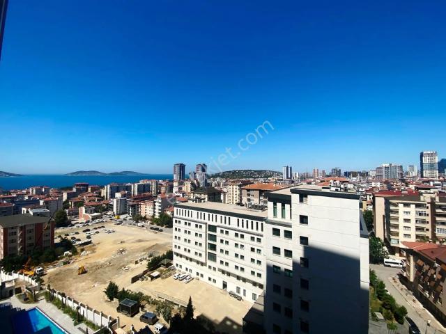 Kartal Referans Loca'da 100m2 Deniz Manzaralı 11.kat Kiralık 2+1