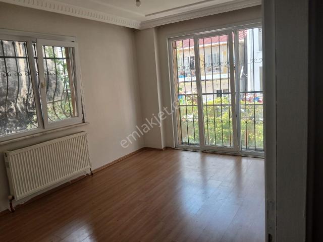 Kartal Topselvi Yalı Mahallesinde Kiralık Daire