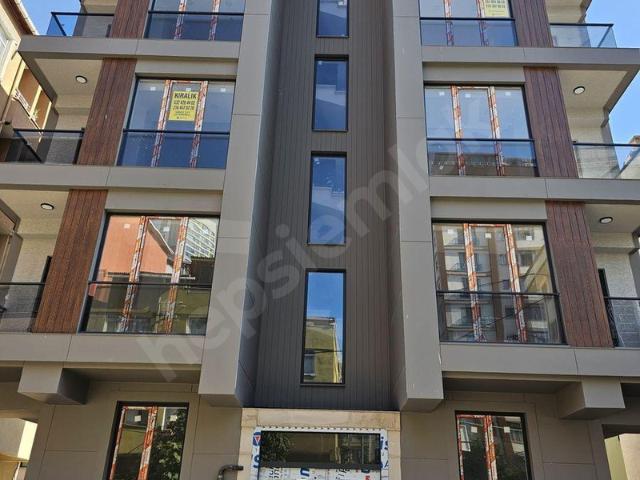 KARTAL TOPSELVİYE YAKIN YALI MH DE SIFIR ARAKAR 2+1 ANKASTRELİ