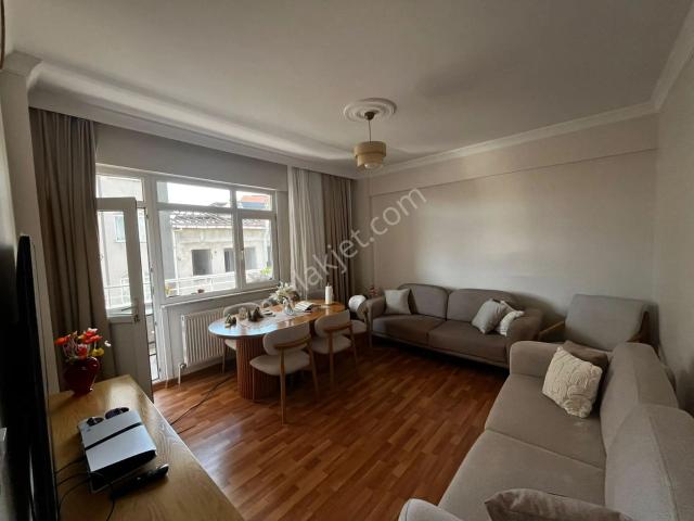 Kartal Topselvi'de 98 M² Net Çift Balkonlu Satılık 2+1 Daire