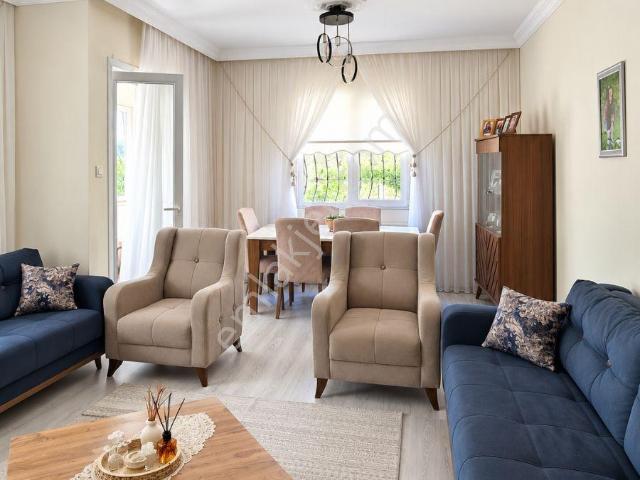 Kartal Uğur Mumcuda Yenilenmiş, 3+1 Ve 93 M² Net Satılık Daire