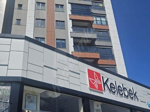 KARTAL YAKACIK SEÇKİN BİNA TERASLI DENİZ MANZARALI 4+1