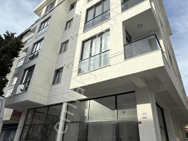 Kartalcumhuriyet Mah Kiralık 2+1 E5 Metro Yakını