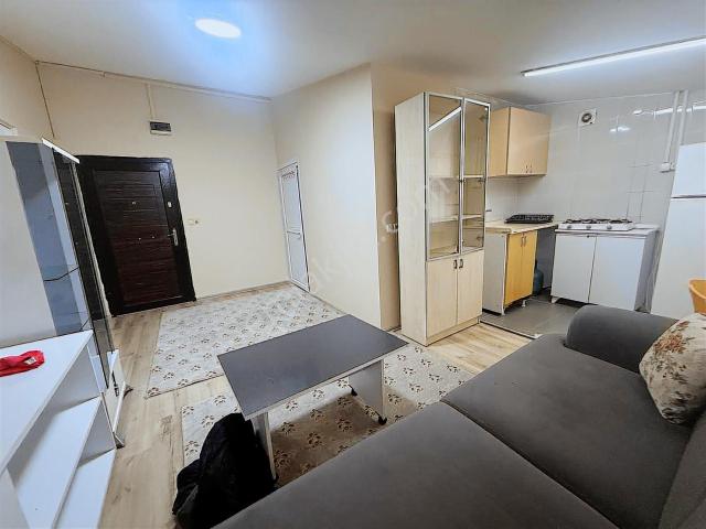 Kartalda Eşyalı E5e Metroya Yürüme Ulaşımsüper 1+1
