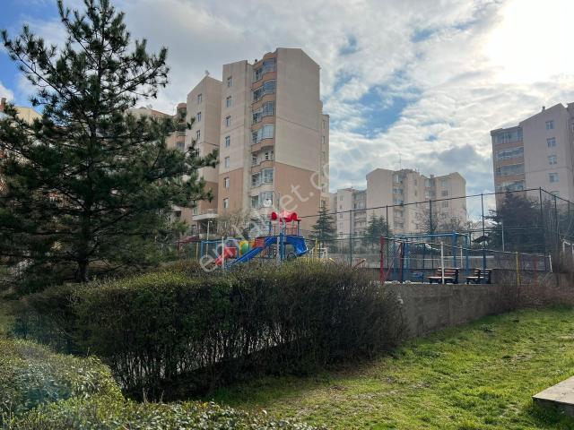 Kartal'dan Ergazi'de Mantolamalı 3+1 Yapılı Bahçe Katı