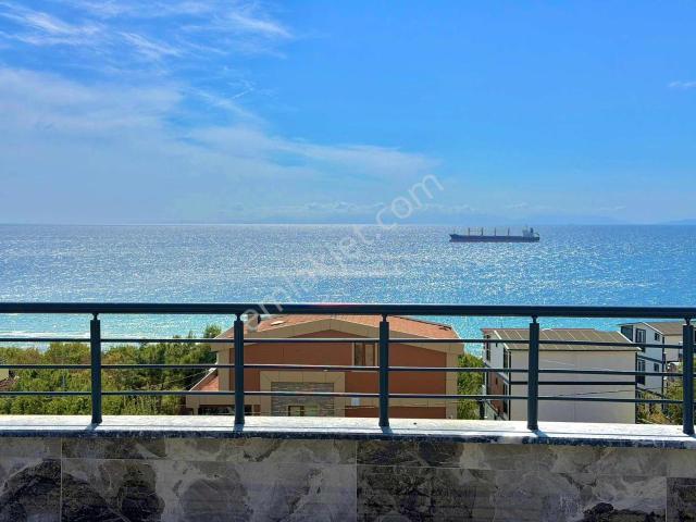 Kartallar Full Deniz Manzaralı 4+1 Geniş Bahçeli Villa