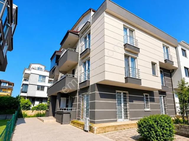 Kartepe Ataevler'de 2+1 Kiralık Arakat Daire
