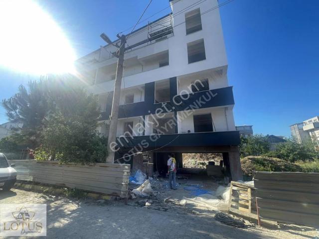 Kartepe Ertuğrul Gazi Mah.projeden Satılık Arakat 2+1 Daire