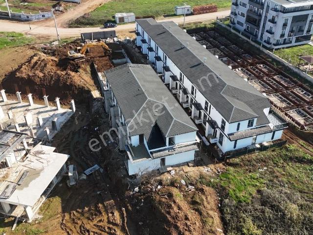 Kartepe Fatih S.mehmet Mahallesinde,bahçeli,3+1 Geniş Villa