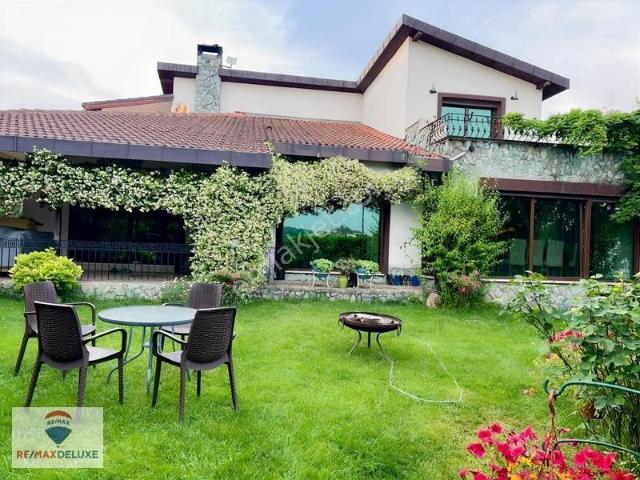Kartepe Fsm'de Kiralık Full Lüks Eşyalı 5+1 300 M2 Vila