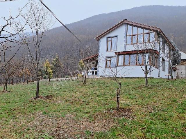 Kartepe Pazarçayırı Mah.eşyalı Satılık Bahçeli Müstakil Ev
