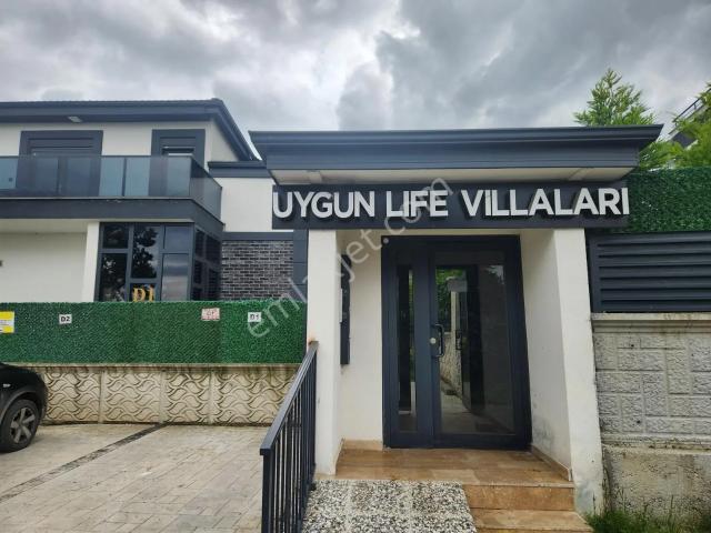 Kartepe Sarımeşe'de 4+1 Kiralık Villa