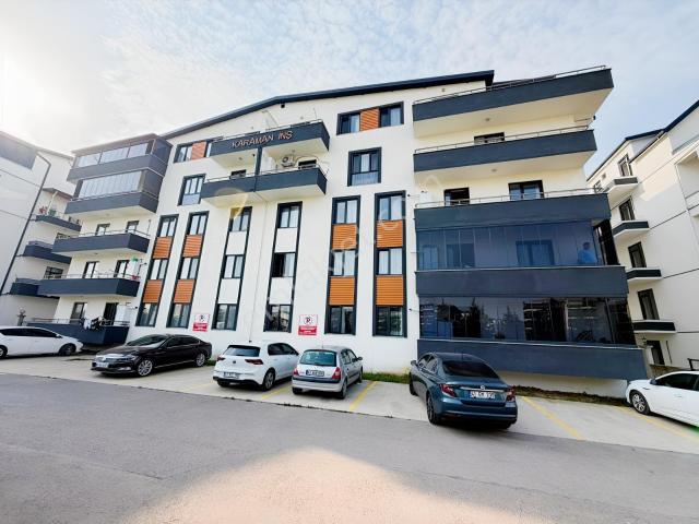 Kartepe'de Kiralık Arakat 2+1 Geniş Daire
