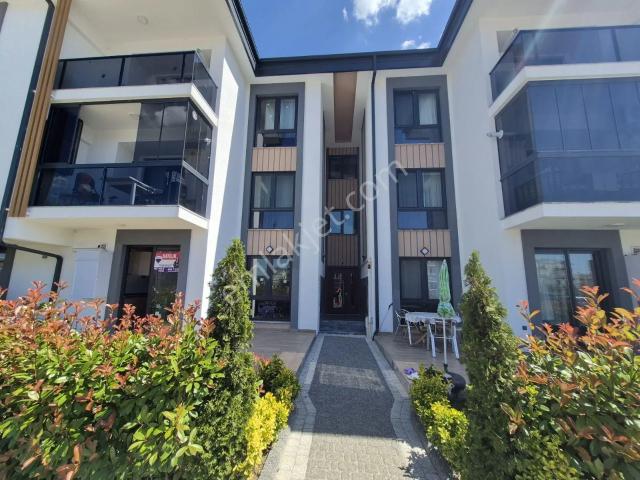 Kartepe'de Site İçerisinde Özel Bahçeli 2+1 Satılık Daire