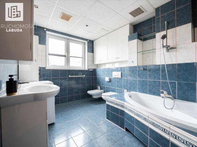 Kartuzy, Mściwoja II, 77 m2