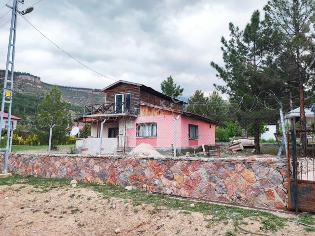 Kar Emlaktan Akçatekir Alpaslanda 370m2 Arsa İçinde Satılık Müstakil Ev