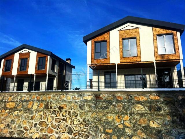 Kar Emlaktan Fındıklı Yaylasına Site İçeisinde 3+1 Satılık Dubleks Villa