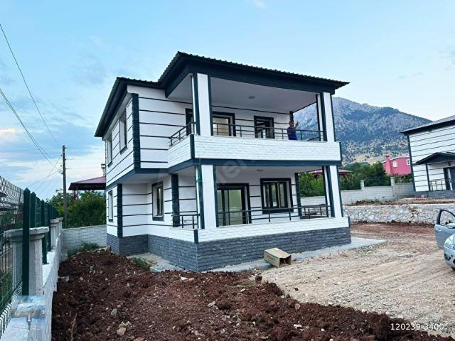 KAR EMLAKTAN HAMİDİYE KÖYÜNDE 4+1 SATILIK DUBLEKS VİLLA