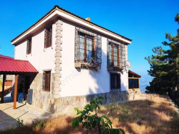 Kar Emlaktan Yenikonacık Efes Sitesi Üzerinde 3+1 Satılık Dubleks Villa
