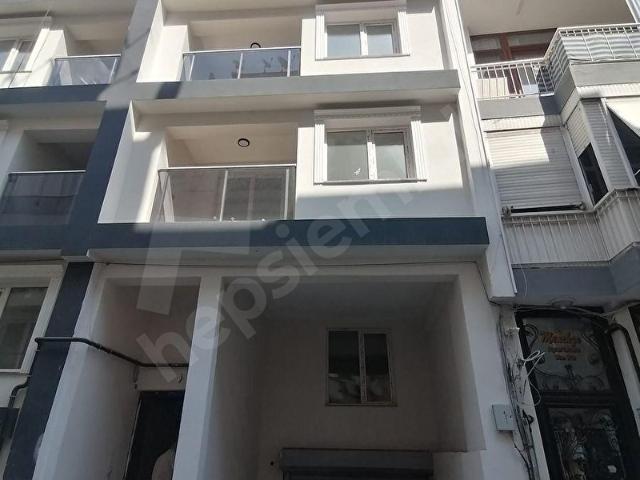 KARŞIYAKA ALAYBEY TRANVAY CADDESİNDE 2+1 SIFIR KUPON DAİRE