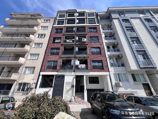 KARŞIYAKA ALAYBEY'DE SATILIK SIFIR 3+1 ÇİFT CEPHE KAPALI OTOPARKLI TRAMVAY VE İZBAN'A YAKIN