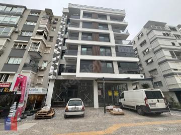 KARŞIYAKA GİRNE CADDESİNDE SIFIR BİNADA DUBLEKS 3+1 DAİRE