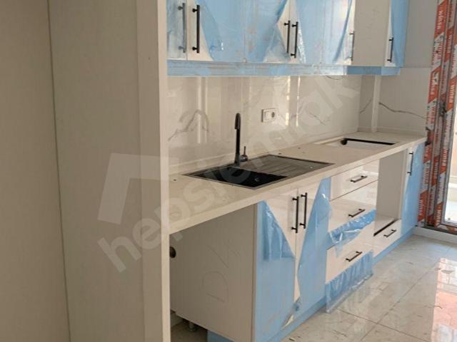 KARŞIYAKA ŞEMİKLER DE 2+1 KAPALI MUTFAK EBEVEYN BANYOLU