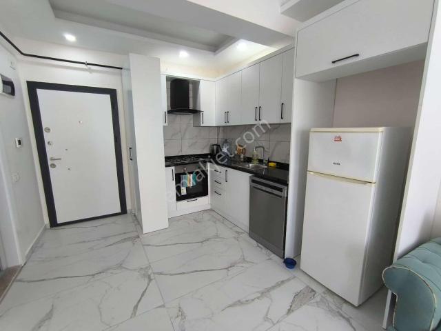 Karınca'dan Deniz Mh'de Havuzlu Sitede Full Eşyalı 1+1 Kiralık
