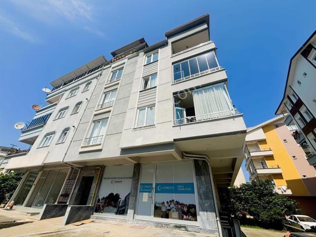 Karşıyaka 2+1 Kapalı Mutfaklı Merkezi Konum Kiralık