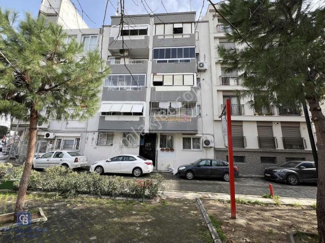 Karşıyaka Tersane Mahallesi Satılık 3+1 Daire