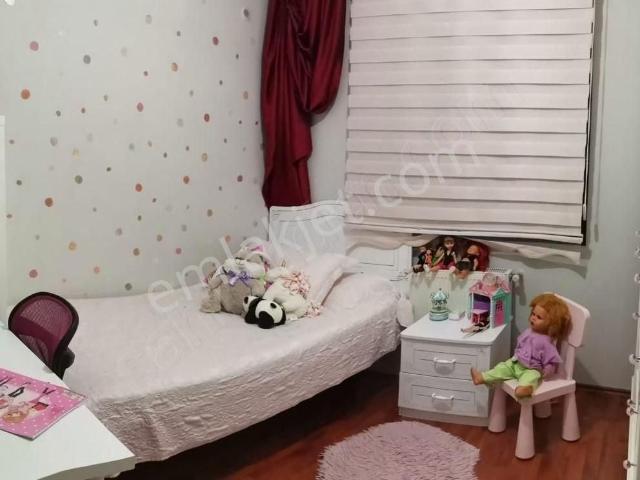 Karşıyaka Yalı'da Satılık 3+1 Daire, 120m², Merkezi Konum