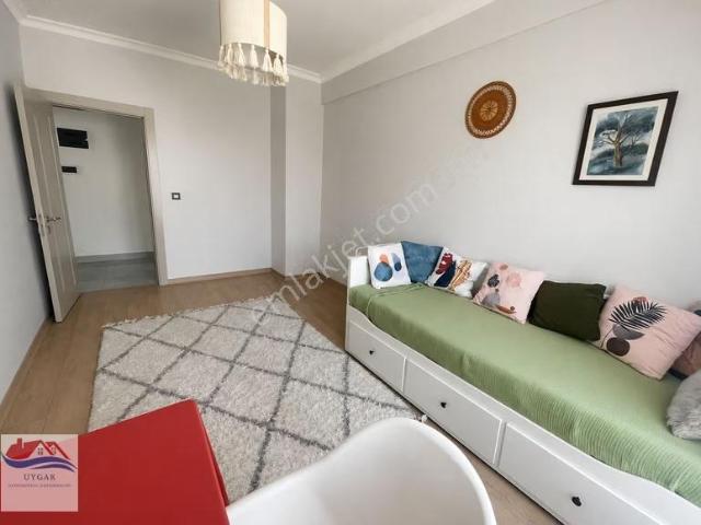 Karşıyaka Yalı Mah.mavişehir Başkent Polik. Karşısı 3+1 Daire