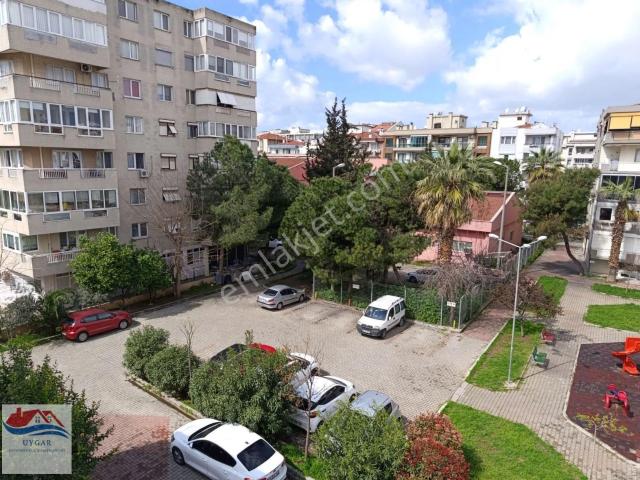 Karşıyaka Yalı Mahallesi Başkent Polikilik Arkası Arakat 3+1