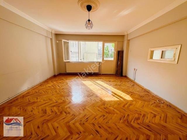 Karşıyaka Yalı Mahallesi Cihat Kora Yakını Kiralık 3+1
