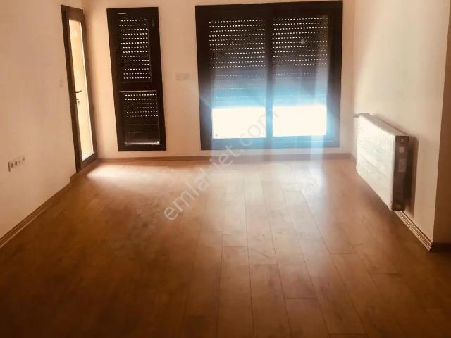 Karşıyaka Yalı Mahallesinde Satılık 2+1 Lüx Daire