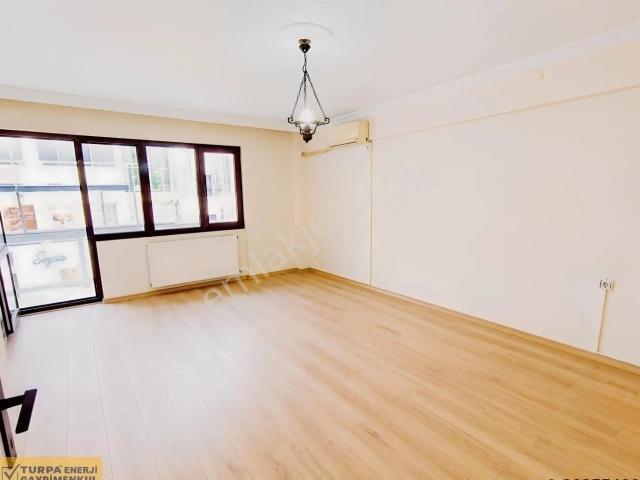 Karşıyaka Yalı Mahallesinde Satılık 3+1 Daire