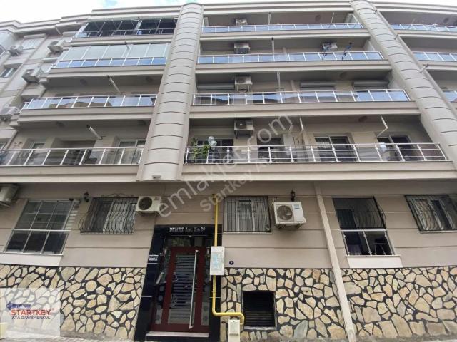 Karşıyaka Yalı Mahallesi'nde 3+1 Satılık Daire